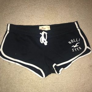 Hollister mini shorts